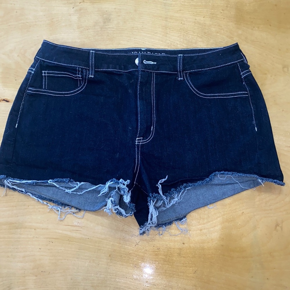 American Eagle shorts size 16 high rise shortie